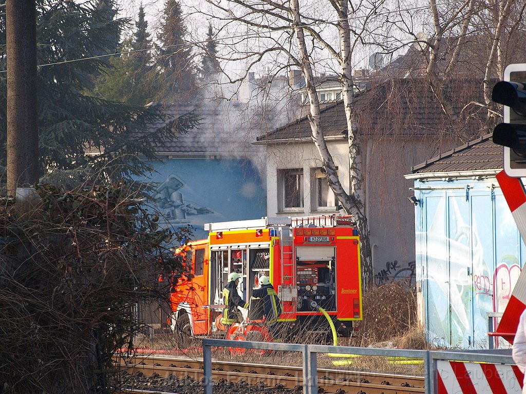 Feuer in leerstehenden Firmengebaeude Koeln Ostheim P62.JPG